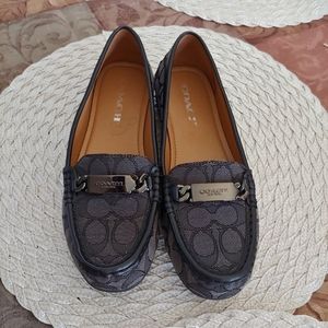 Coach flats